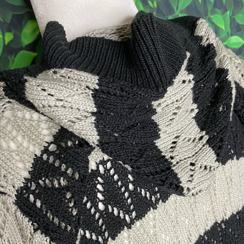 GREY & BLACK STRIPE KNITTED CARDIGAN W/ HOOD & WAIST TIE • SIZE S - Picture 6 of 6